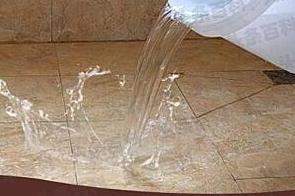 广丰漏水维修 免砸砖防水材料该如何施工